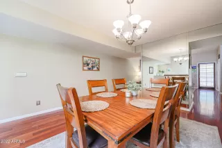 Photo #6: 6438936 Listing