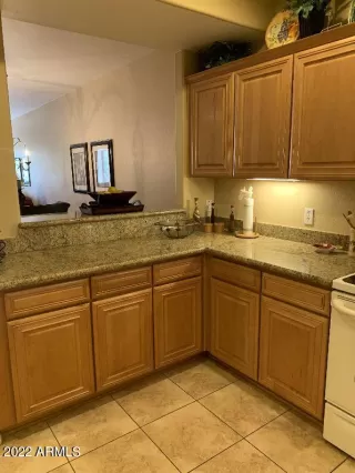 Photo #6: 6439096 Listing