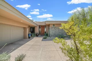 Photo #3: 6439300 Listing