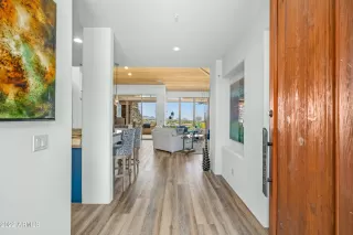 Photo #4: 6439300 Listing