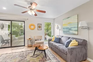 Photo #4: 6439397 Listing 