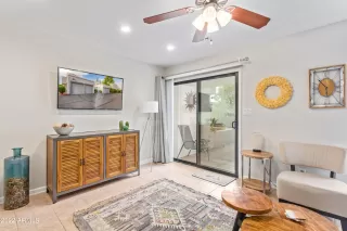 Photo #5: 6439397 Listing 