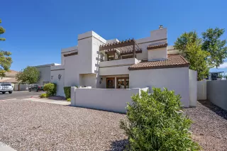 Photo #2: 6439487 Listing