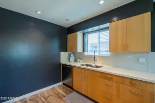 Photo #6: 6439938 Listing