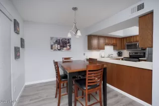 Photo #2: 6440093 Listing 