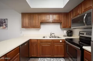 Photo #4: 6440093 Listing 