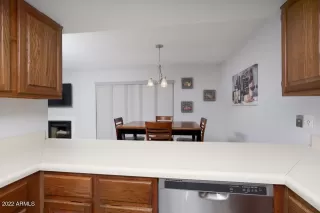 Photo #5: 6440093 Listing 