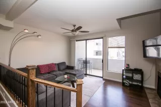 Photo #6: 6440119 Listing