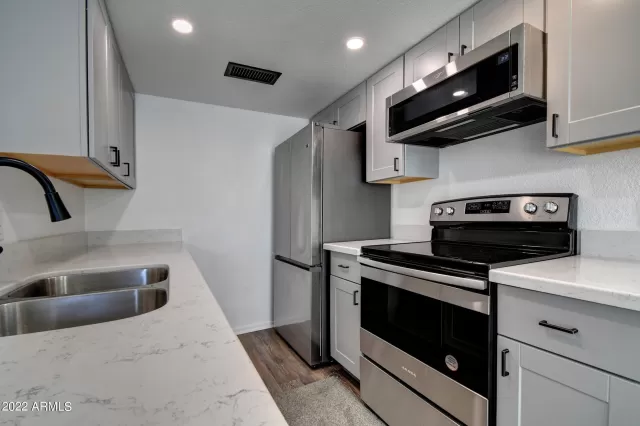 MLS: 6440225 Condo For Sale