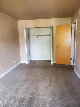 Photo #6: 6440348 Listing 