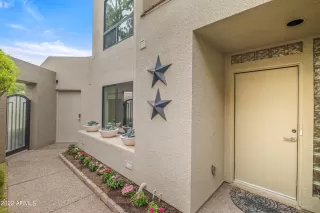 Photo #1: 6440564 Listing 