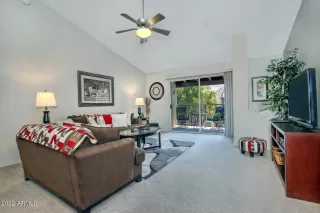 Photo #4: 6440565 Listing