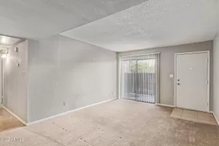 Photo #4: 6440612 Listing