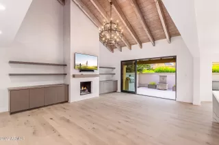 Photo #1: 6440641 Listing 