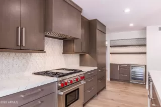 Photo #3: 6440641 Listing 