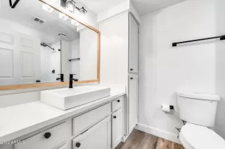 Photo #4: 6440731 Listing