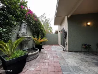 Photo #6: 6440934 Listing