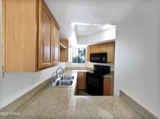 Photo #6: 6441456 Listing