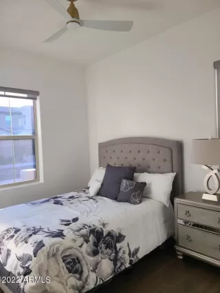 Photo #5: 6441491 Listing