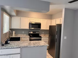 Photo #3: 6441510 Listing