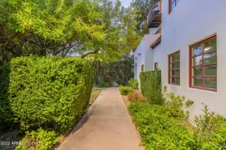 Photo #4: 6441612 Listing