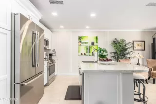 Photo #1: 6441731 Listing