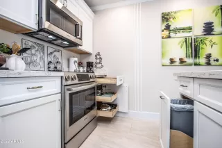 Photo #6: 6441731 Listing