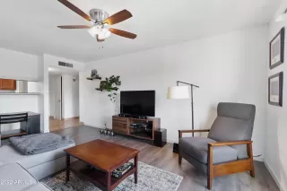 Photo #5: 6441851 Listing