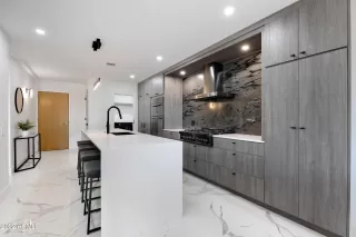 Photo #1: 6442083 Listing