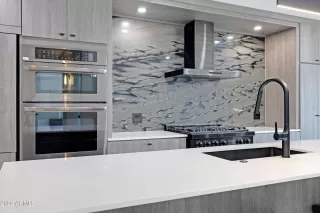 Photo #3: 6442083 Listing