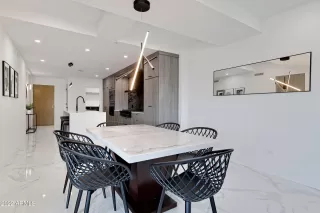 Photo #5: 6442083 Listing