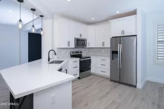 Photo #3: 6442120 Listing 