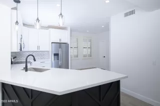 Photo #4: 6442120 Listing 