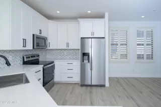 Photo #6: 6442120 Listing 