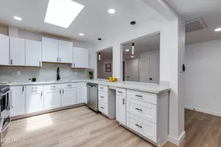 Photo #2: 6442175 Listing 