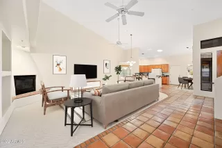 Photo #6: 6442680 Listing