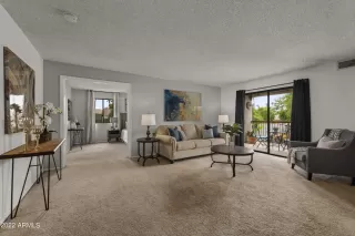 Photo #3: 6442761 Listing