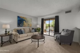 Photo #6: 6442761 Listing