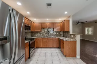 Photo #1: 6442801 Listing 