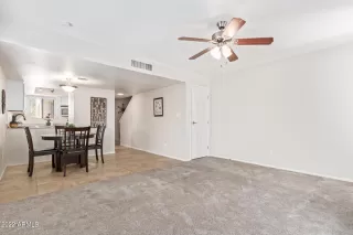 Photo #5: 6442918 Listing