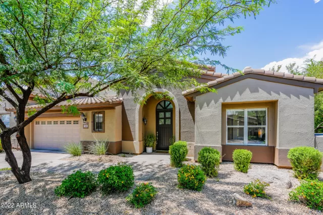 MLS: 6443036 Condo For Sale