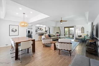 Photo #5: 6443168 Listing