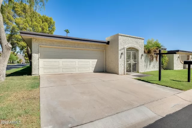 MLS: 6444143 Condo For Sale
