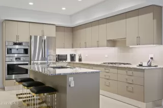 Photo #5: 6444145 Listing 