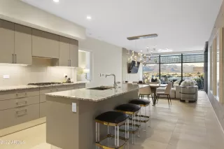 Photo #6: 6444145 Listing 