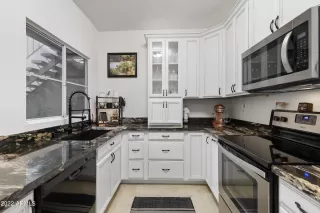 Photo #4: 6444155 Listing