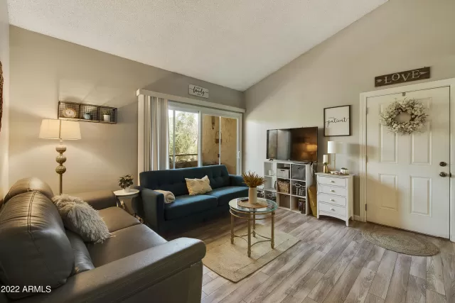 MLS: 6444284 Condo For Sale