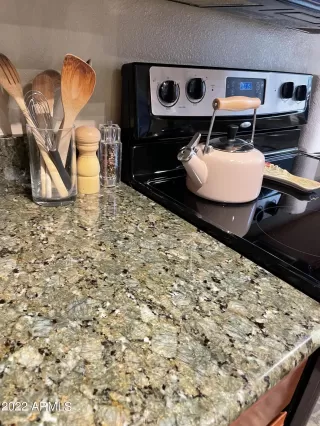 Photo #5: 6444400 Listing 