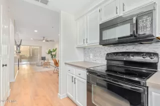 Photo #6: 6445080 Listing