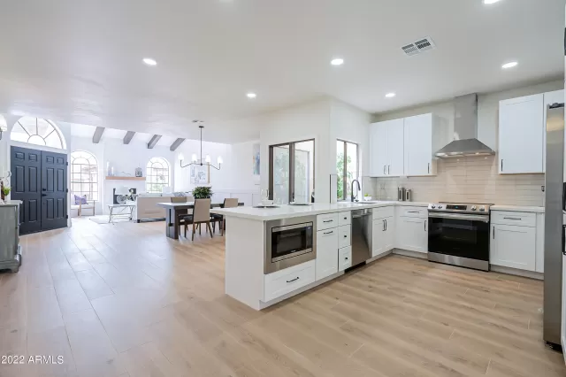 MLS: 6445207 Condo For Sale